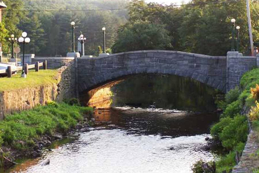 town stafford bridge